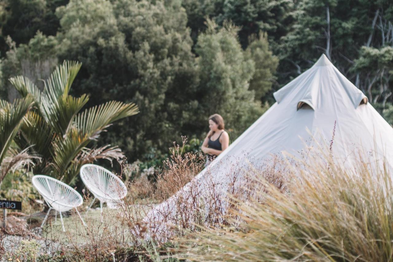 Aotearoa Surf Eco Pods Hotel Te Arai Bagian luar foto
