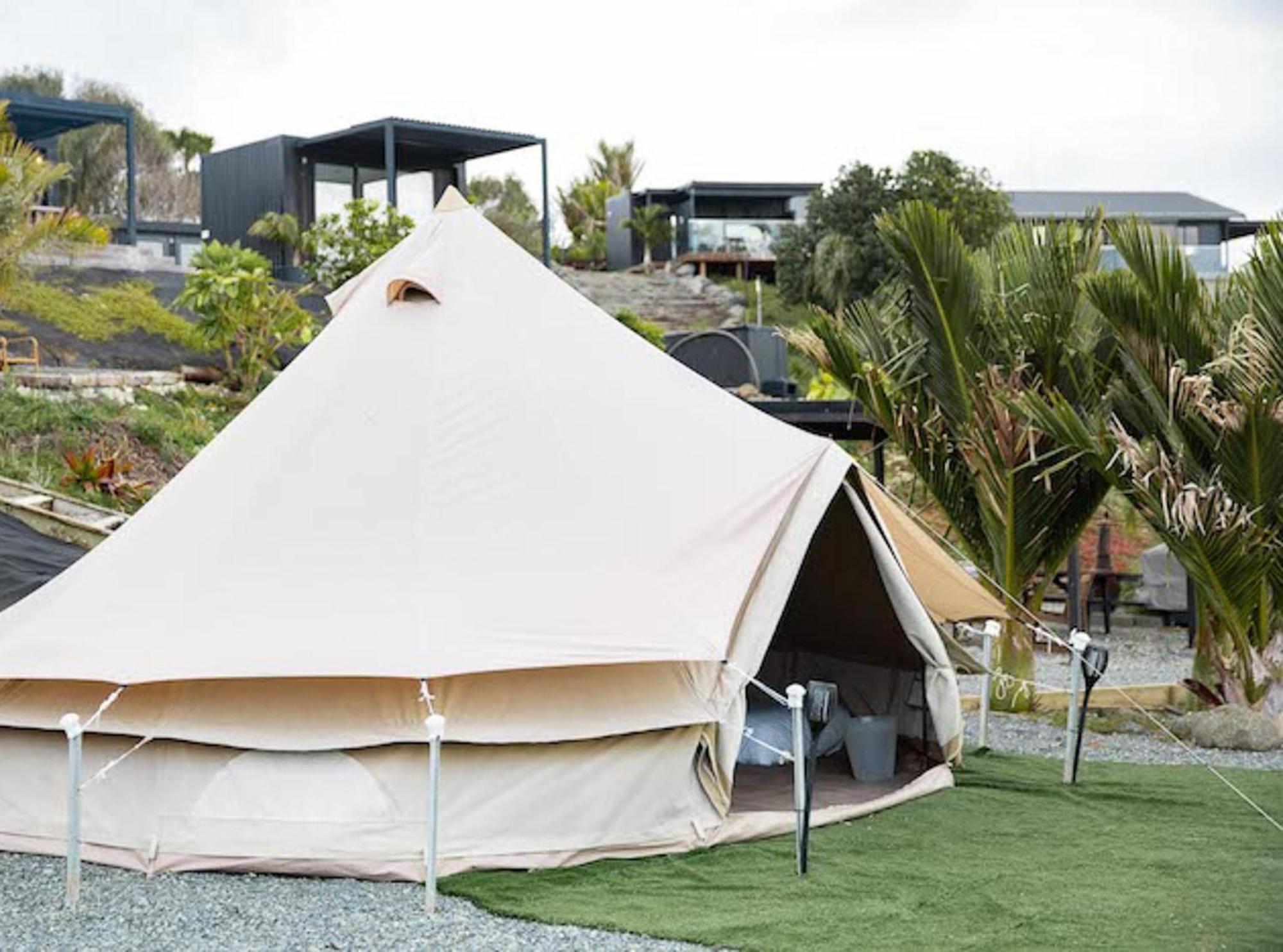 Aotearoa Surf Eco Pods Hotel Te Arai Bagian luar foto