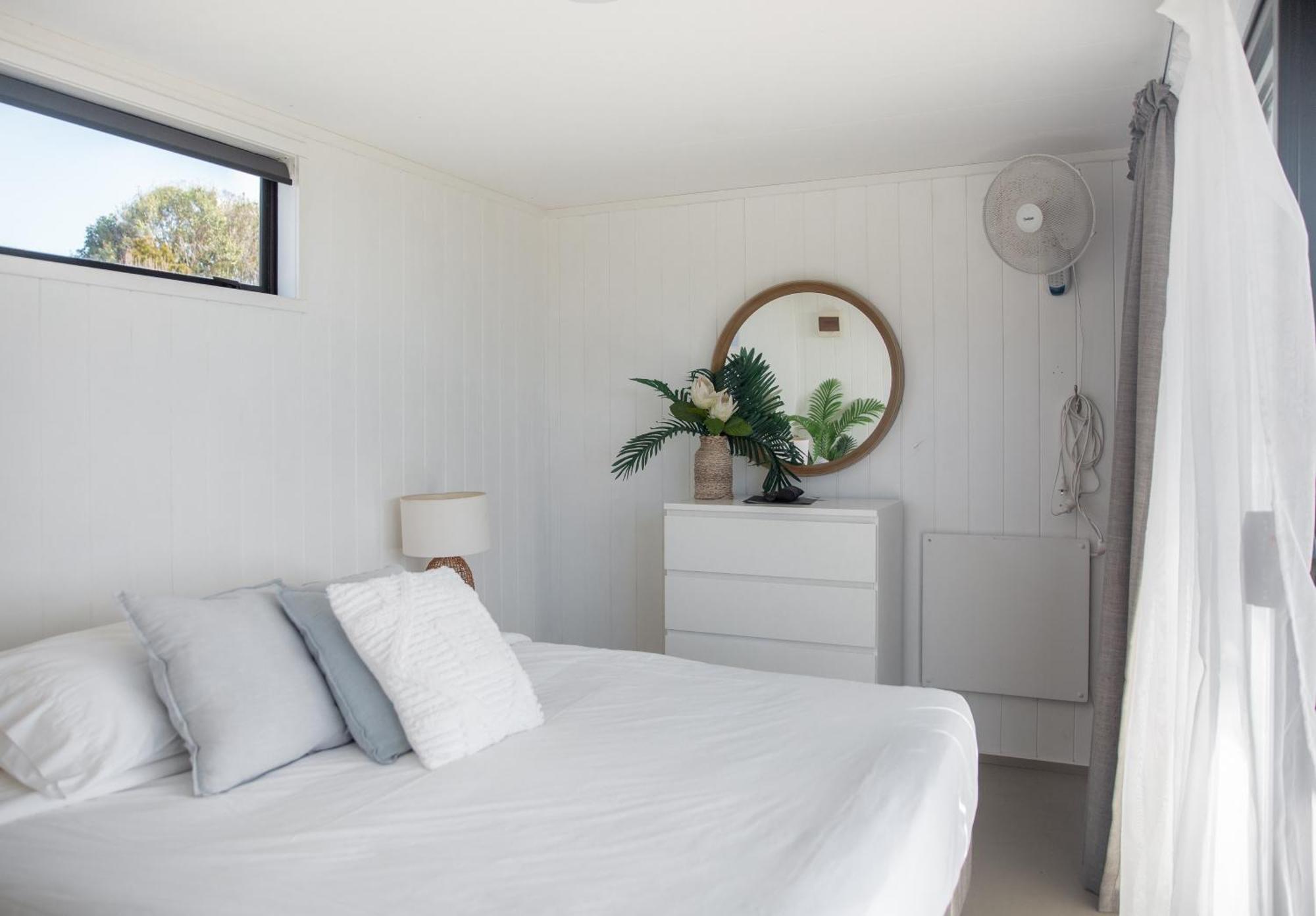 Aotearoa Surf Eco Pods Hotel Te Arai Bagian luar foto
