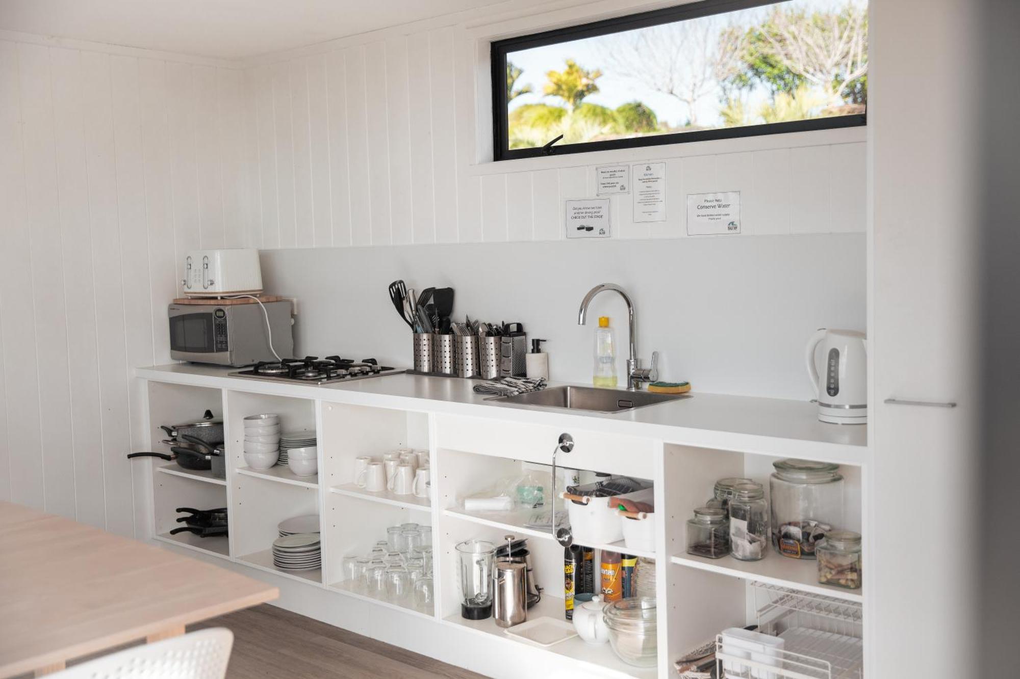 Aotearoa Surf Eco Pods Hotel Te Arai Bagian luar foto