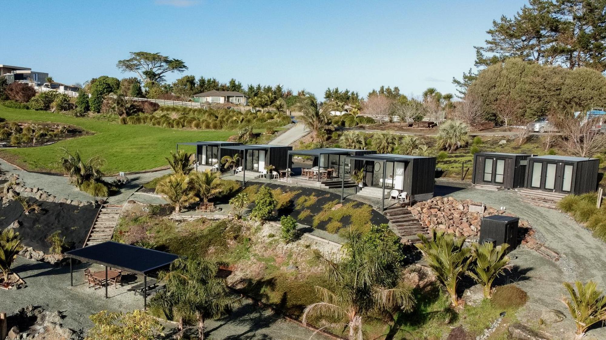 Aotearoa Surf Eco Pods Hotel Te Arai Bagian luar foto