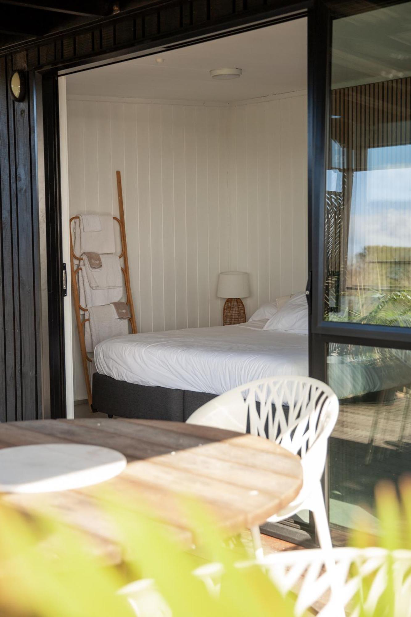 Aotearoa Surf Eco Pods Hotel Te Arai Bagian luar foto