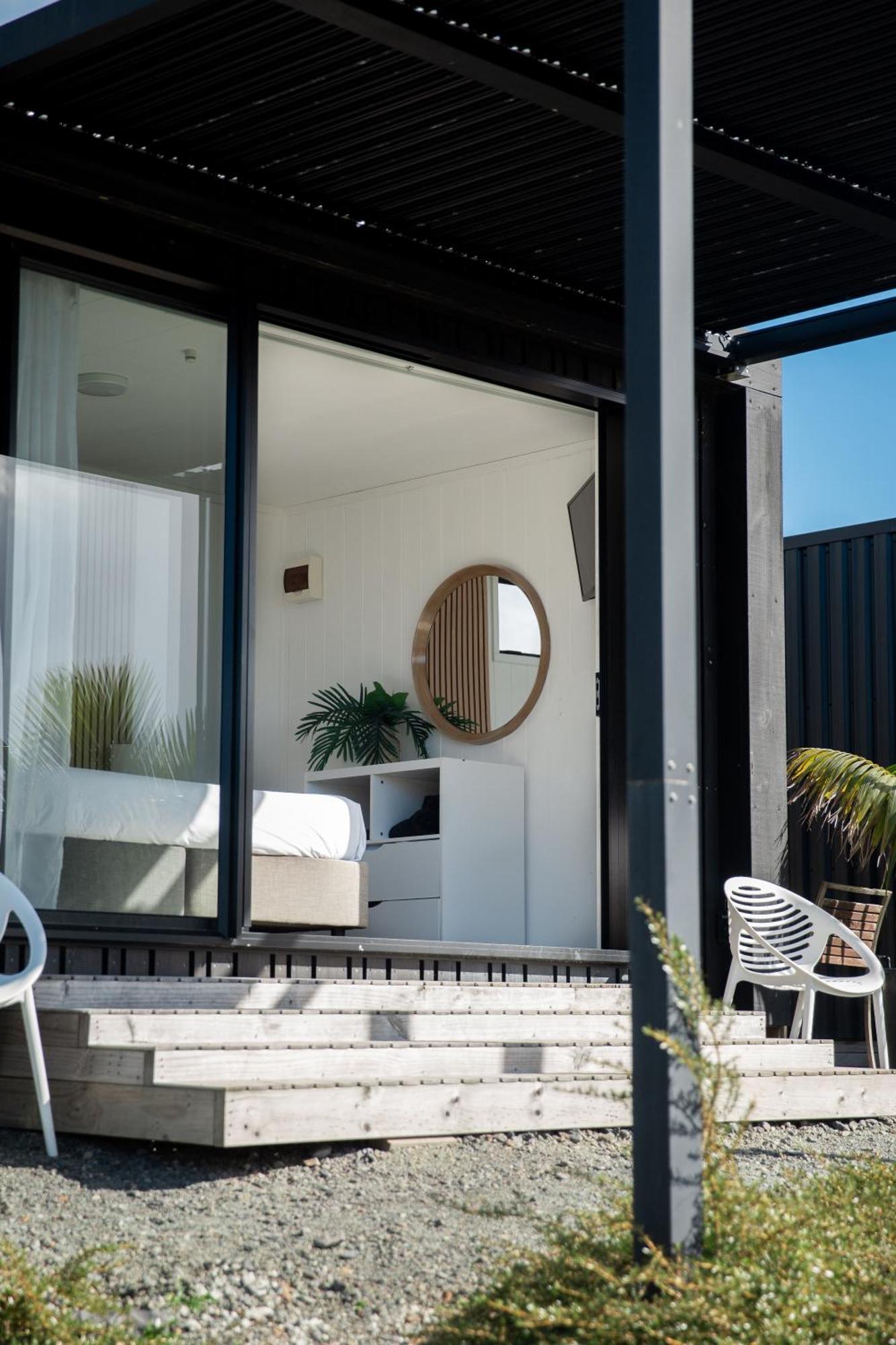 Aotearoa Surf Eco Pods Hotel Te Arai Bagian luar foto