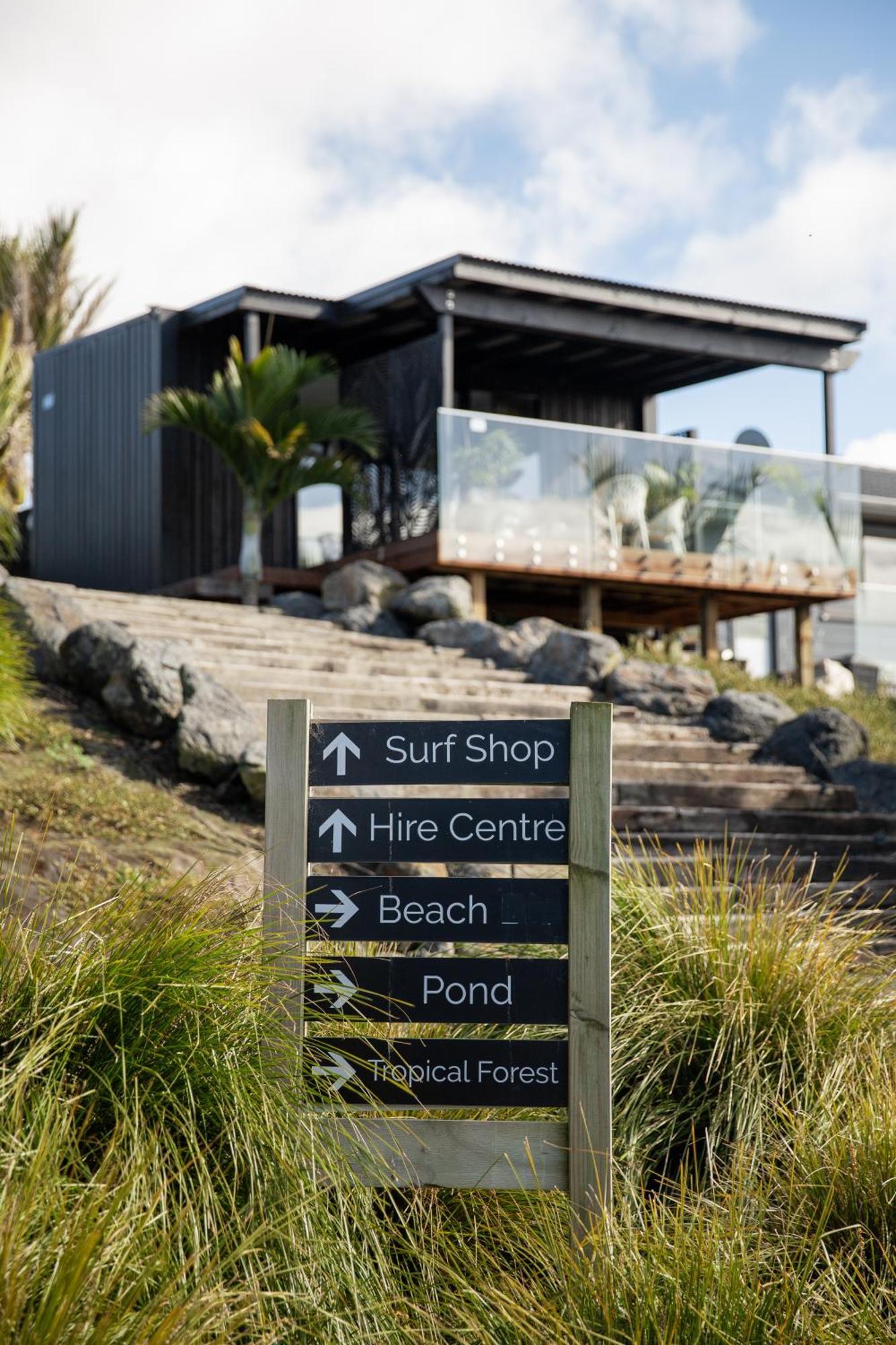 Aotearoa Surf Eco Pods Hotel Te Arai Bagian luar foto