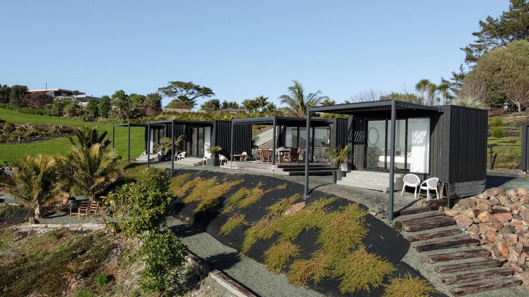 Aotearoa Surf Eco Pods Hotel Te Arai Bagian luar foto